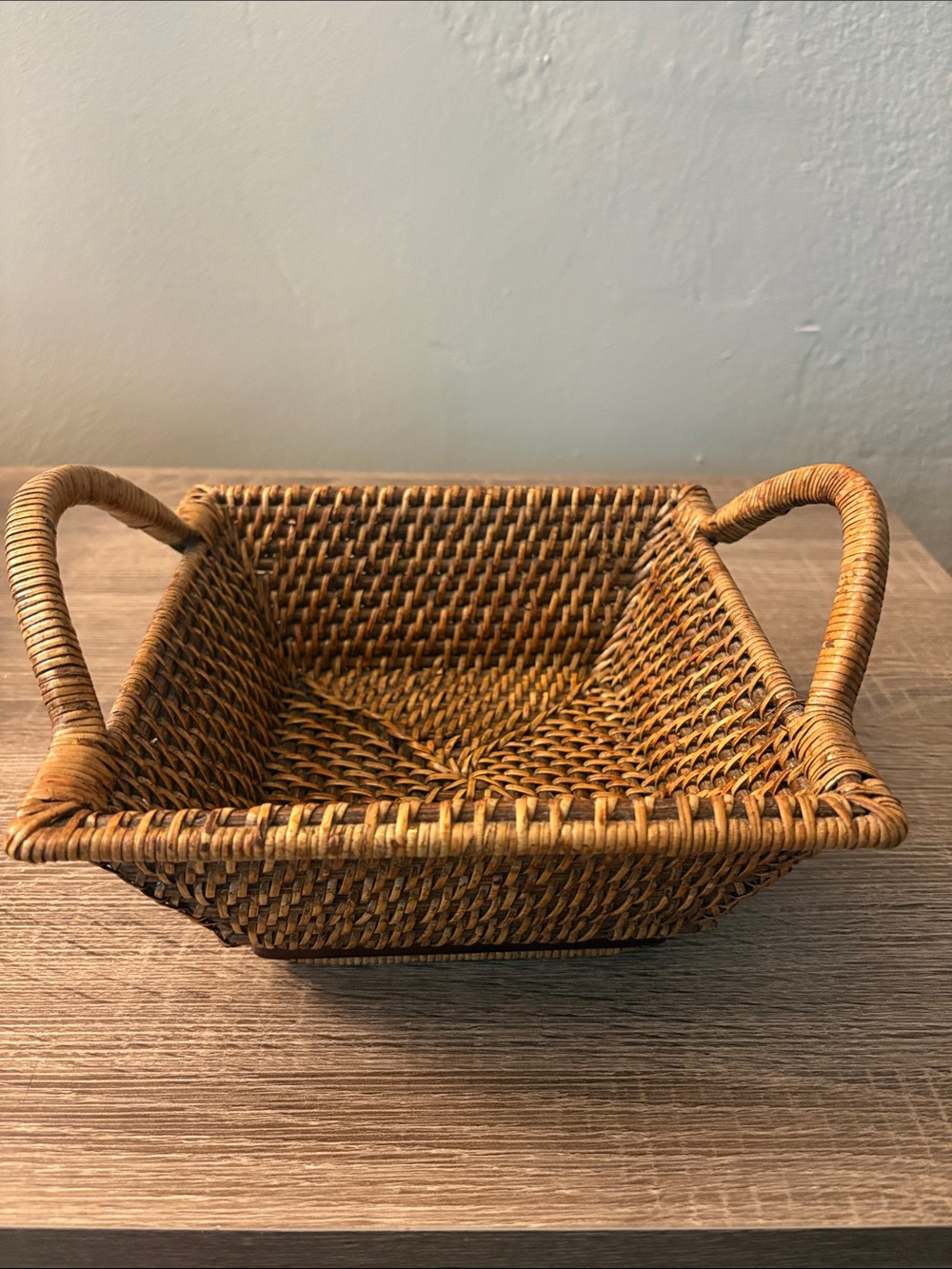 Pampered Chef Woven Selections Square Serving Tray with Handles- Preused
